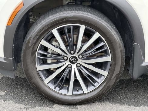 Used 2022 INFINITI QX60 Sensory w/ Vision Package AWD/4WD image 14