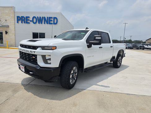Used 2022 Chevrolet Silverado 2500 Custom w/ Custom Value Package AWD/4WD image 7