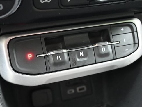 Used 2023 GMC Acadia SLT w/ Trailering Package AWD/4WD image 16