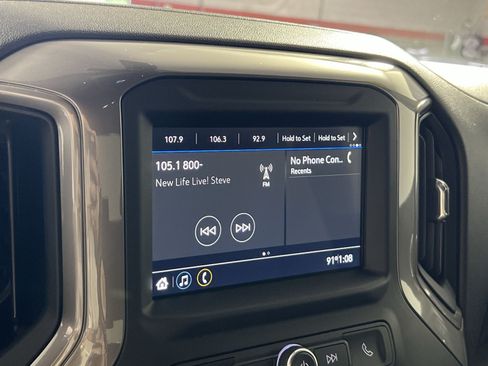 Used 2019 Chevrolet Silverado 1500 Custom w/ Custom Convenience Package AWD/4WD image 20