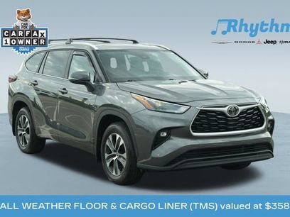 Used 2024 Toyota Highlander XLE