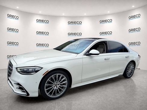 Used 2023 Mercedes-Benz S 580 4MATIC Sedan image 3