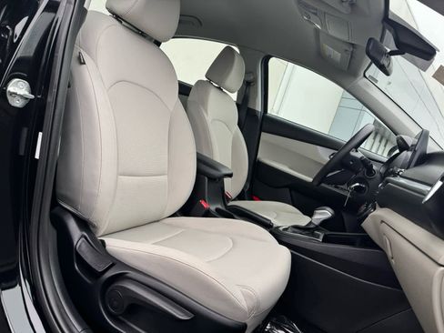 Used 2023 Kia Forte LXS image 23