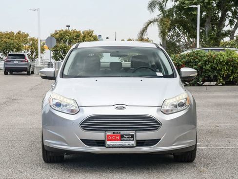 Used 2017 Ford Focus Electric Hatchback FWD image 2