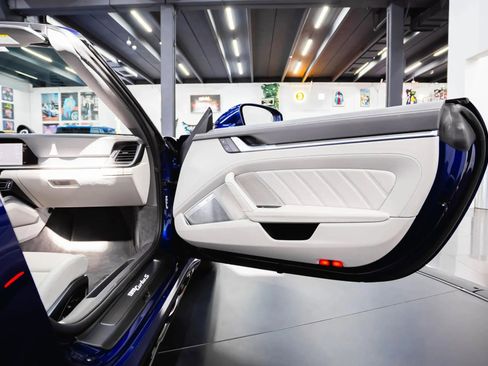 Used 2025 Porsche 911 Turbo S AWD/4WD image 28