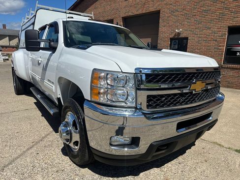 Used 2012 Chevrolet Silverado 3500 LTZ w/ LTZ Plus Package AWD/4WD image 7