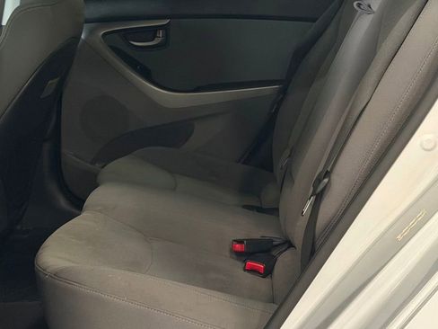 Used 2015 Hyundai Elantra SE w/ Option Group 02 FWD image 22