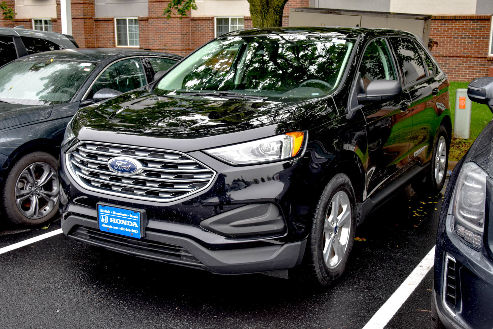 Used 2020 Ford Edge SE AWD/4WD image 12