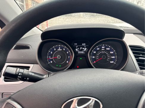 Used 2014 Hyundai Elantra SE w/ Option Group 02 image 12