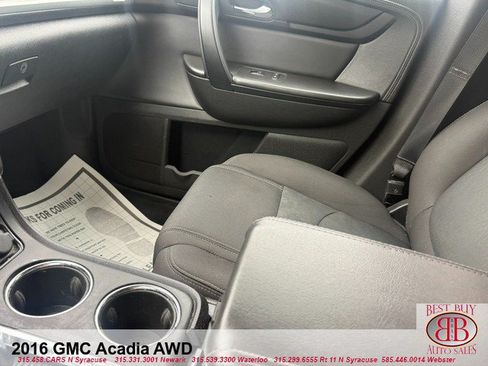Used 2016 GMC Acadia SLE AWD/4WD image 18