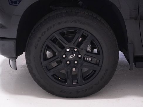 Used 2024 Chevrolet Silverado 1500 High Country w/ Midnight Edition image 9