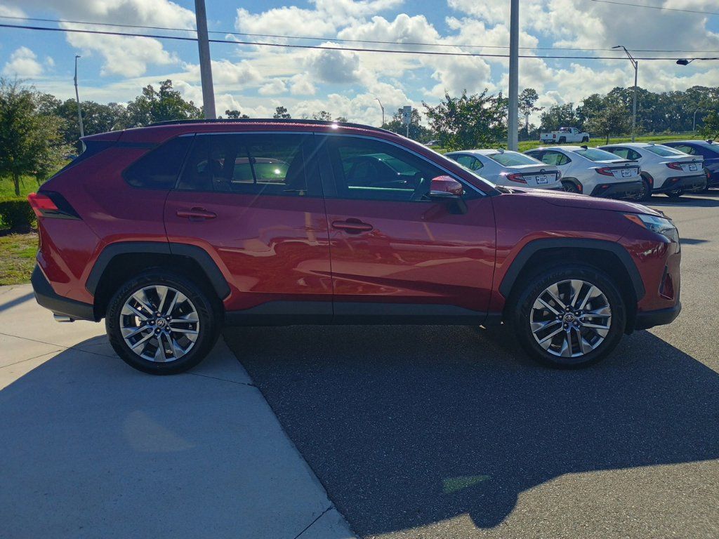 Used 2023 Toyota RAV4 XLE Premium FWD image 4