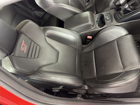 Used 2013 Ford Focus ST FWD image 36