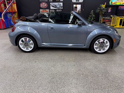 Used 2019 Volkswagen Beetle 2.0T Final Edition SEL image 14