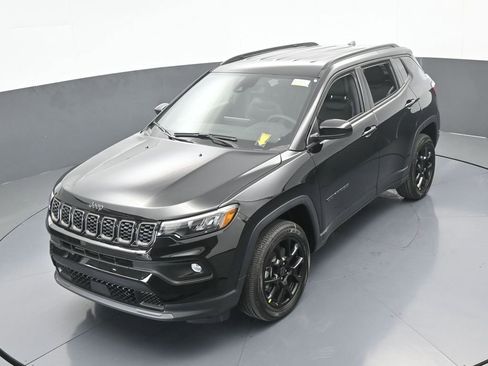 New 2026 Jeep Compass Latitude image 43