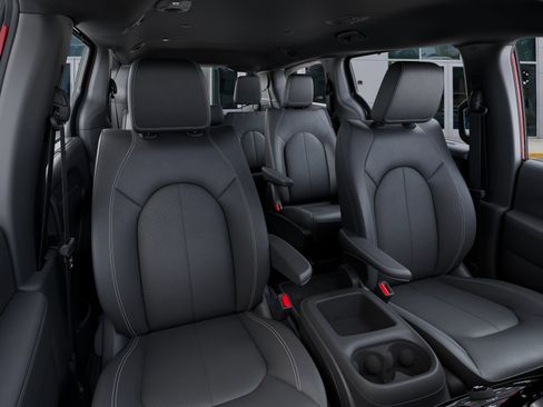 New 2026 Chrysler Pacifica Select image 16