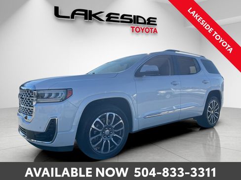 Used 2021 GMC Acadia Denali w/ Denali Technology Package image 2