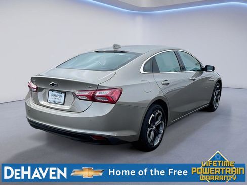 Used 2022 Chevrolet Malibu LT FWD image 4