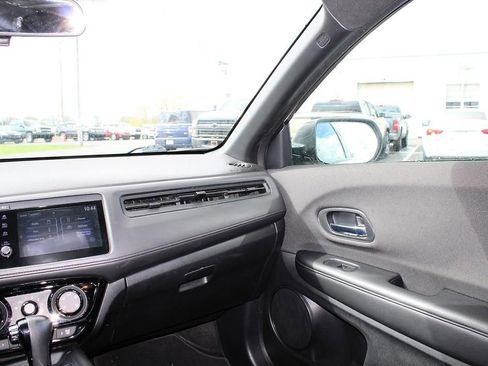 Used 2021 Honda HR-V Sport image 14