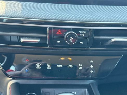 Used 2025 Nissan Kicks SR image 20