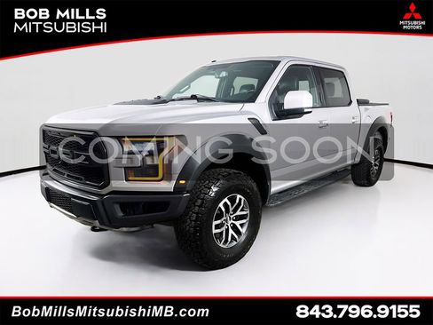 Used 2017 Ford F150 Raptor w/ Equipment Group 802A Luxury image 3