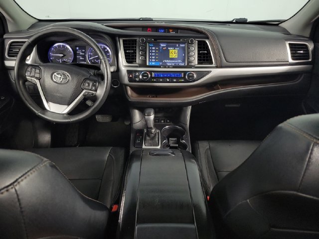 Used 2017 Toyota Highlander XLE AWD/4WD image 28