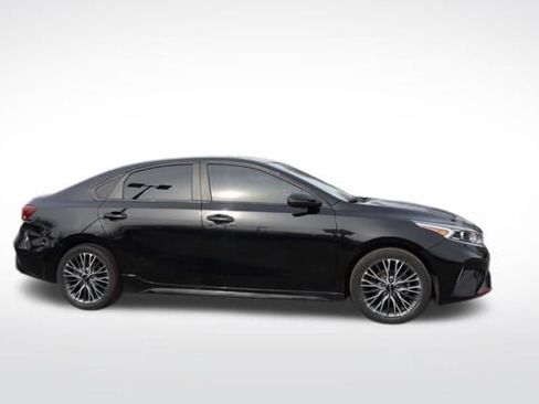 Used 2022 Kia Forte GT-Line w/ GT-Line Premium Package image 13