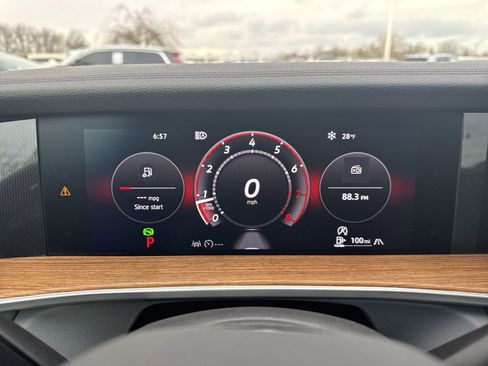 Certified 2025 Volkswagen Tiguan SEL R-Line image 11