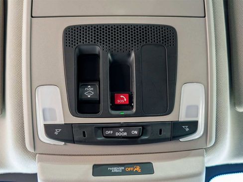 Certified 2023 Honda Accord EX image 27