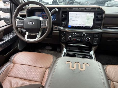 Used 2024 Ford F350 King Ranch w/ FX4 Off-Road Package image 33