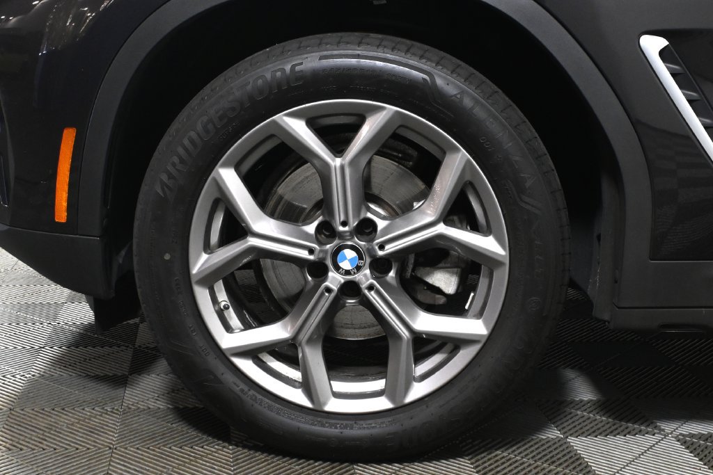 Used 2024 BMW X3 xDrive30i w/ Premium Package w/ZPA AWD/4WD image 12