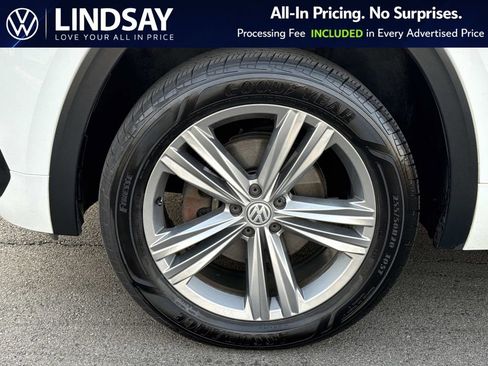 Used 2018 Volkswagen Atlas SE w/ R-Line Package image 8