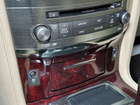 Used 2011 Lexus LX 570 4WD w/ Luxury Pkg image 48