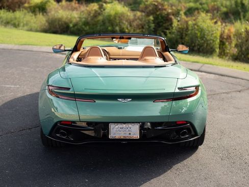 Used 2025 Aston Martin DB12 Convertible RWD image 6