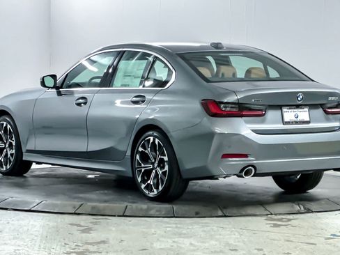 Used 2026 BMW 330i xDrive Sedan w/ Premium Package AWD/4WD image 6