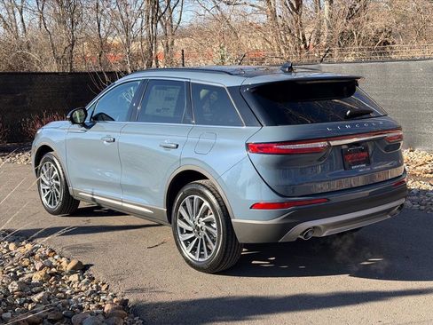 New 2026 Lincoln Corsair Reserve image 3