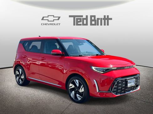 Used 2024 Kia Soul GT-Line w/ Option Group 020 FWD image 3