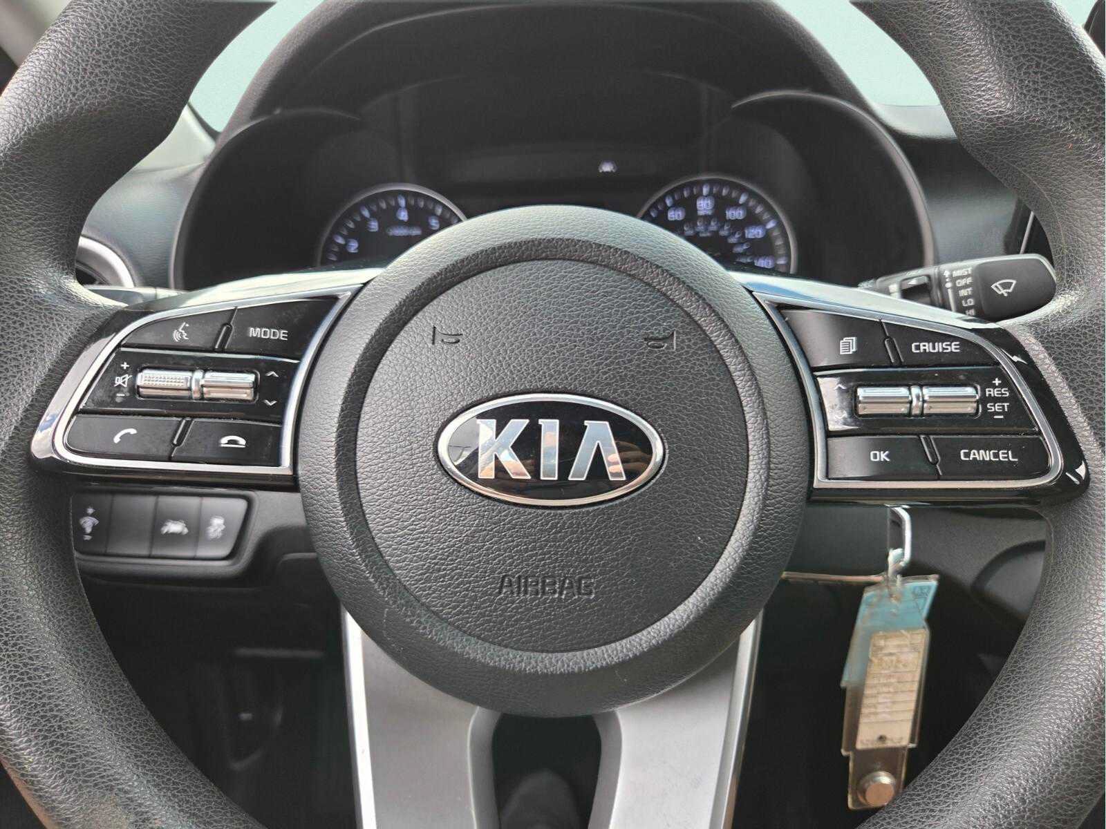 Used 2021 Kia Forte LXS FWD image 33