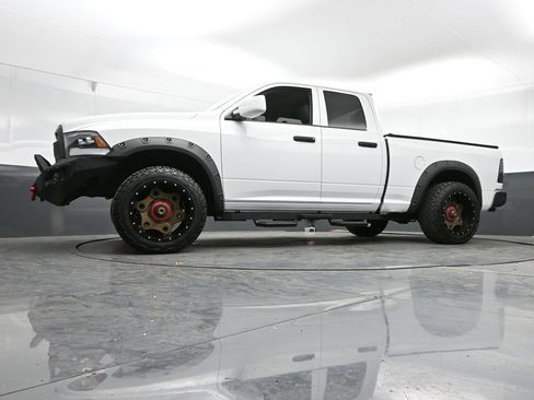 Used 2015 RAM 1500 Express AWD/4WD image 35
