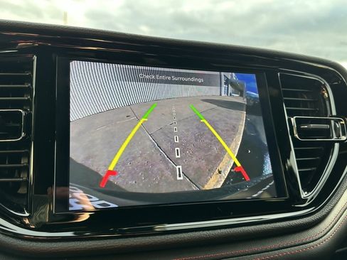 Used 2024 Dodge Durango GT image 36