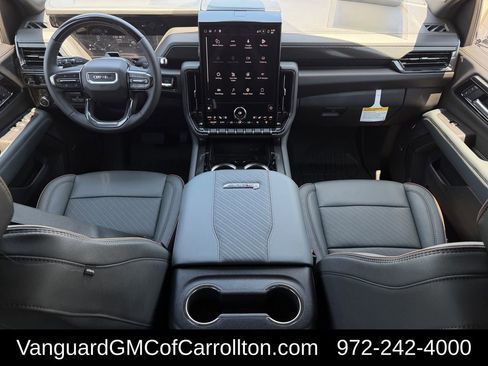 New 2026 GMC Yukon XL AT4 w/ AT4 Premium Plus Package AWD/4WD image 10