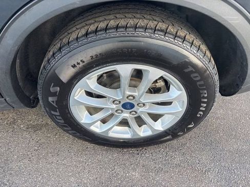 Used 2022 Ford Escape SE FWD image 43