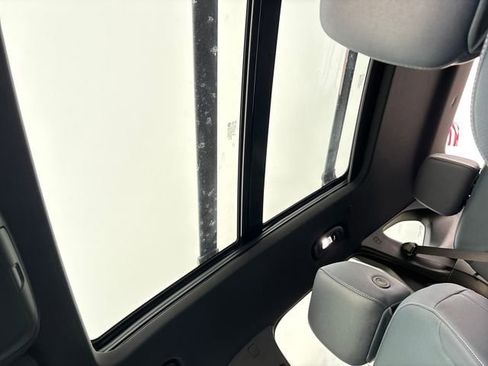 Certified 2024 Chevrolet Blazer RS w/ Driver Confidence II Package image 22