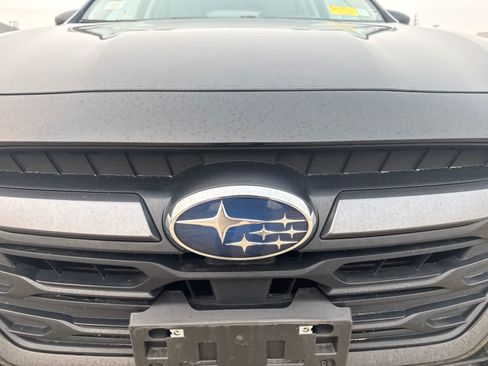 Used 2024 Subaru Outback Premium AWD/4WD image 3