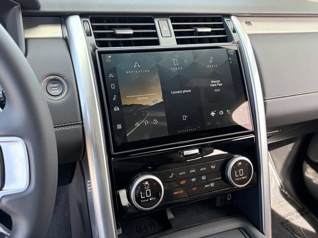 New 2026 Land Rover Discovery Limited Edition AWD/4WD image 8
