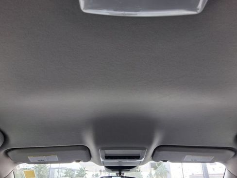 Used 2023 Nissan Sentra SR w/ Midnight Edition Package FWD image 13