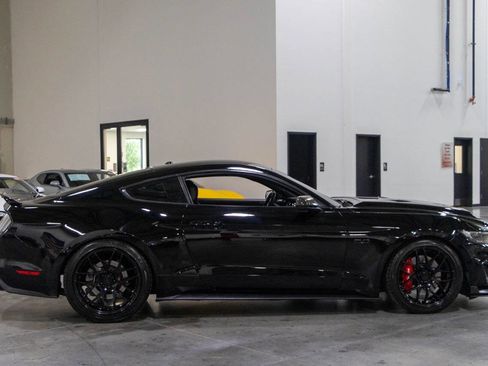 Used 2015 Ford Mustang GT Premium RWD image 7