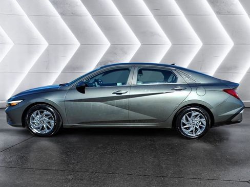 Used 2025 Hyundai Elantra Blue w/ Cargo Package image 2