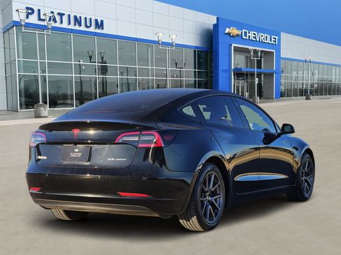 Used 2022 Tesla Model 3 Long Range image 5