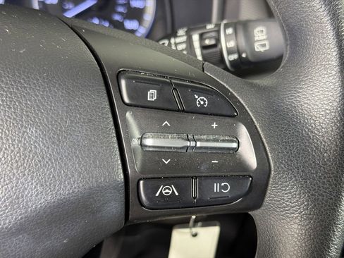 Used 2023 Hyundai Kona SE FWD image 25